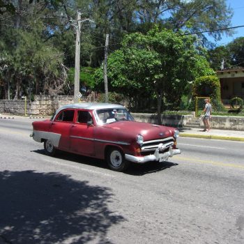 Old-timer in Varadero (bijna allemaal taxi's)